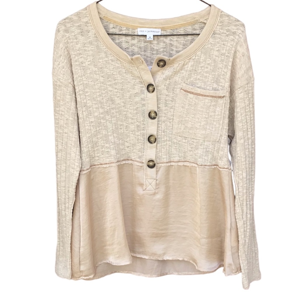 NWT coco + jaimeson XS Long Sleeve Top Buckle